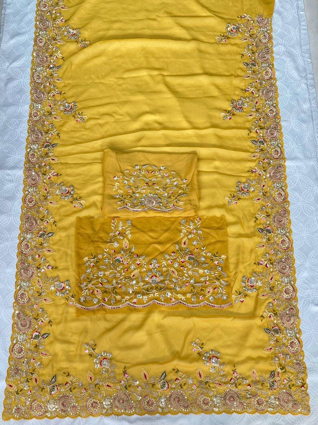 Soft Star Georgette Embroidered Saree with Cutwork Aarco Border