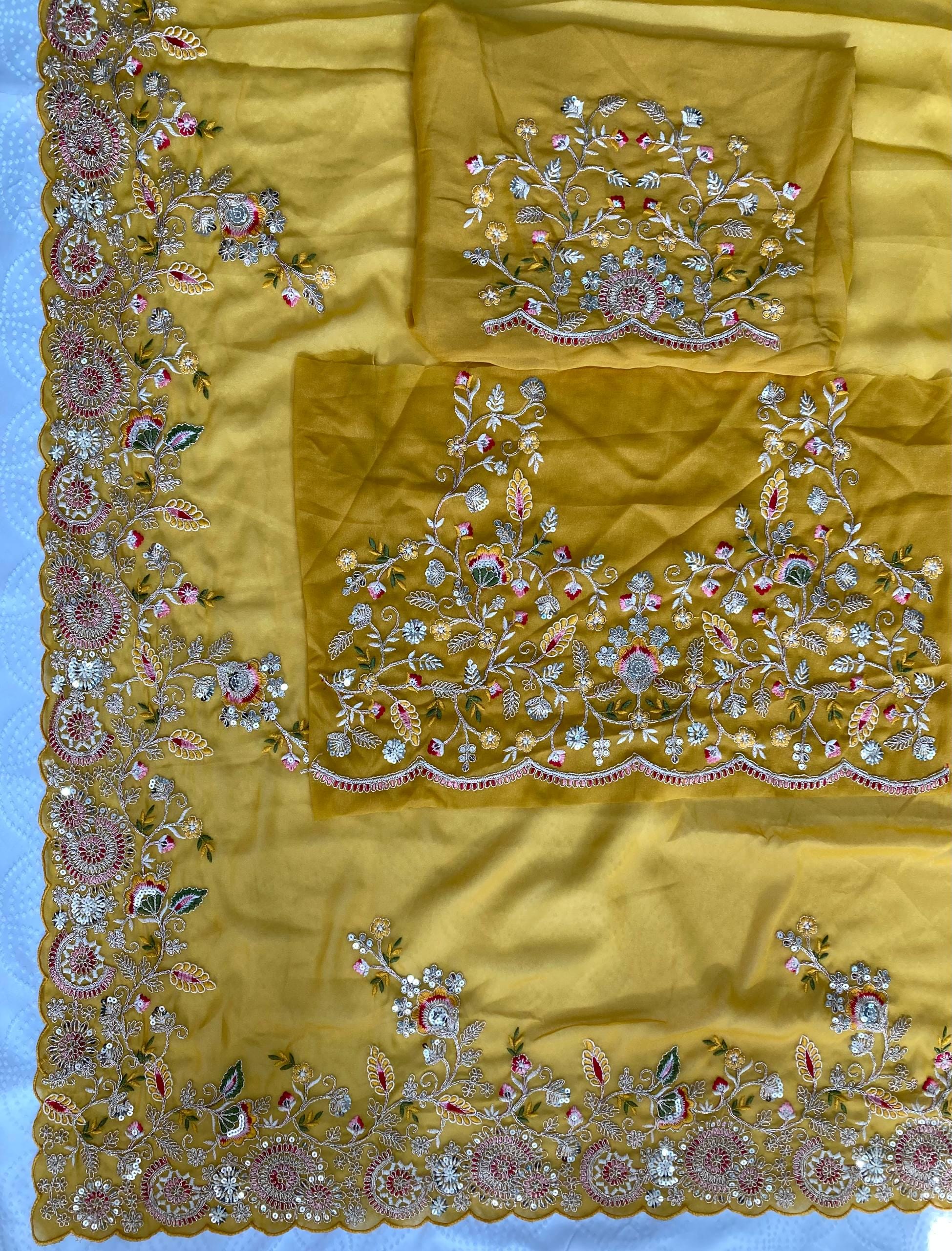 Soft Star Georgette Embroidered Saree with Cutwork Aarco Border