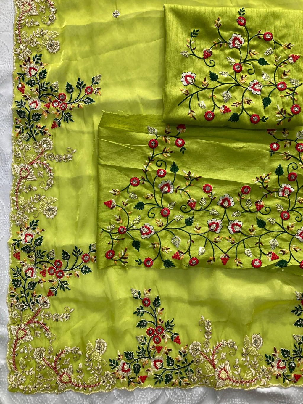 Zimmy Chu Silk Saree, Embroidery Sequins Work, Cutwork Border, Festive Wear