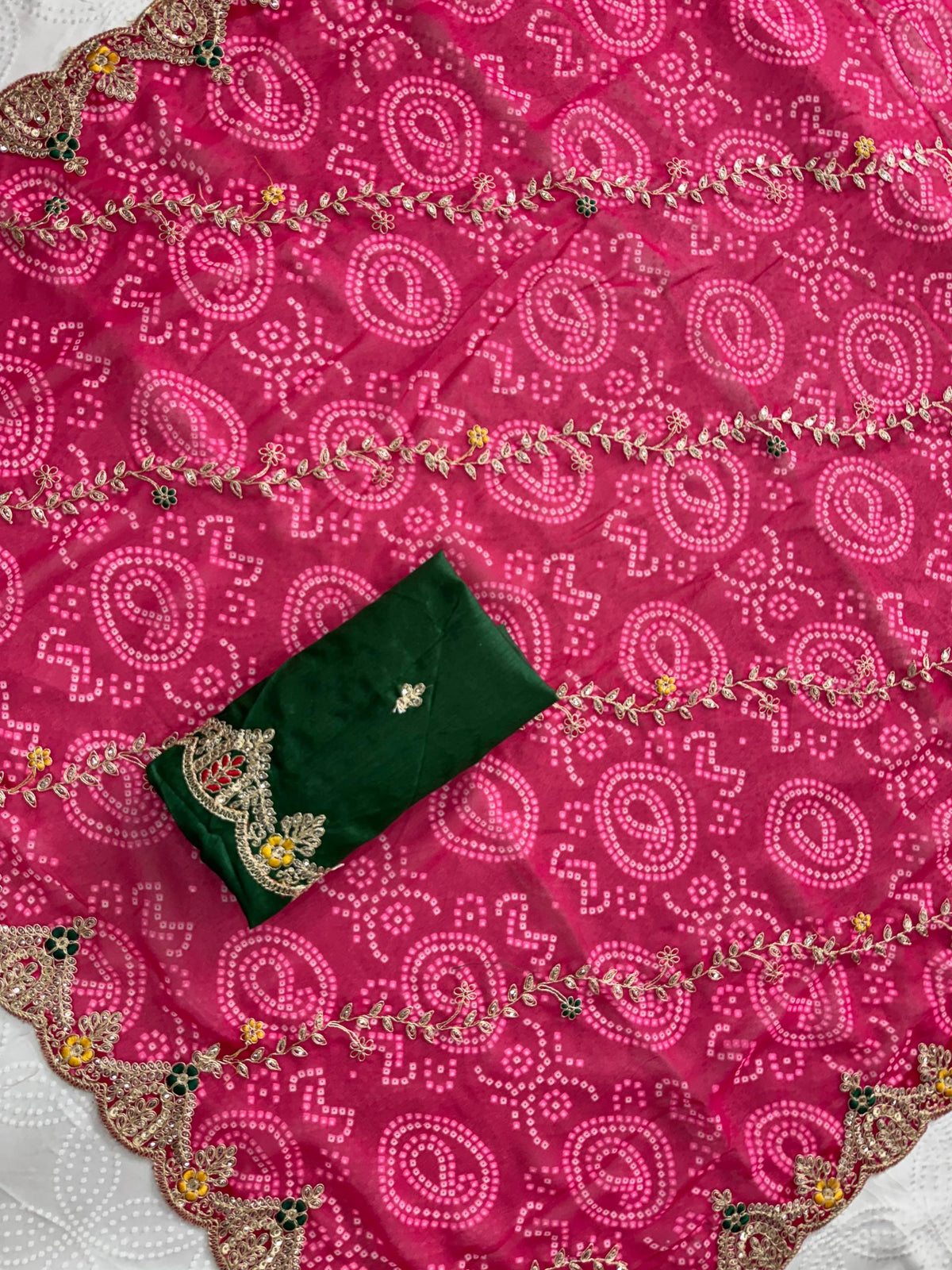 Georgette Bandhej Print Saree | Embroidered Cutwork Border, Silk Blouse Piece
