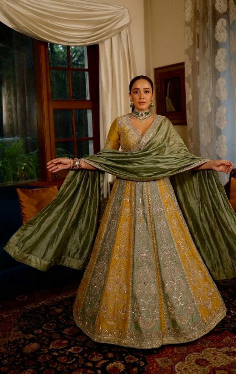 Roman Satin Silk Lehenga Choli Set | Sequins Dori Embroidery | Designer Wedding Flare (3.5 Meter)