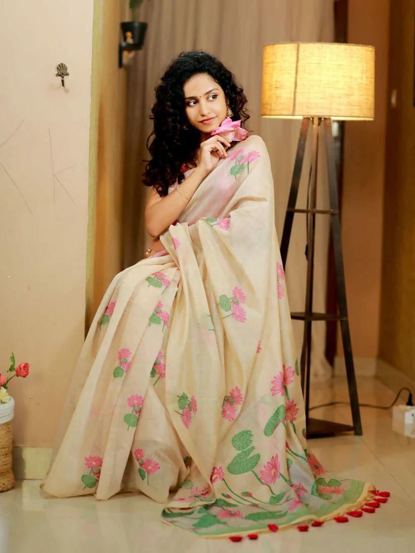 Muga Silk Saree, Floral Weaving, Pichwai Style Pallu, Contrast Blouse Piece