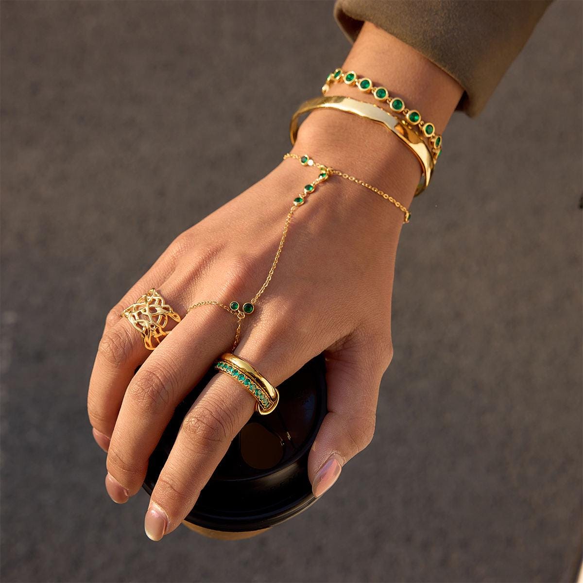 Gold Hand Chain Bracelet Ring for Women, Green Crystal Slave Bracelet, Finger Bracelet Ring Chain, Boho Hand Jewelry Gift for Her