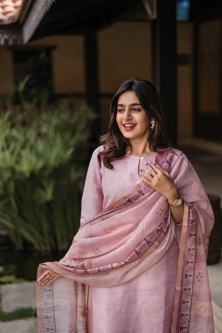 Pure Jacquard Silk Kurti with Cotton Checked Dupatta, Festive Ethnic Set