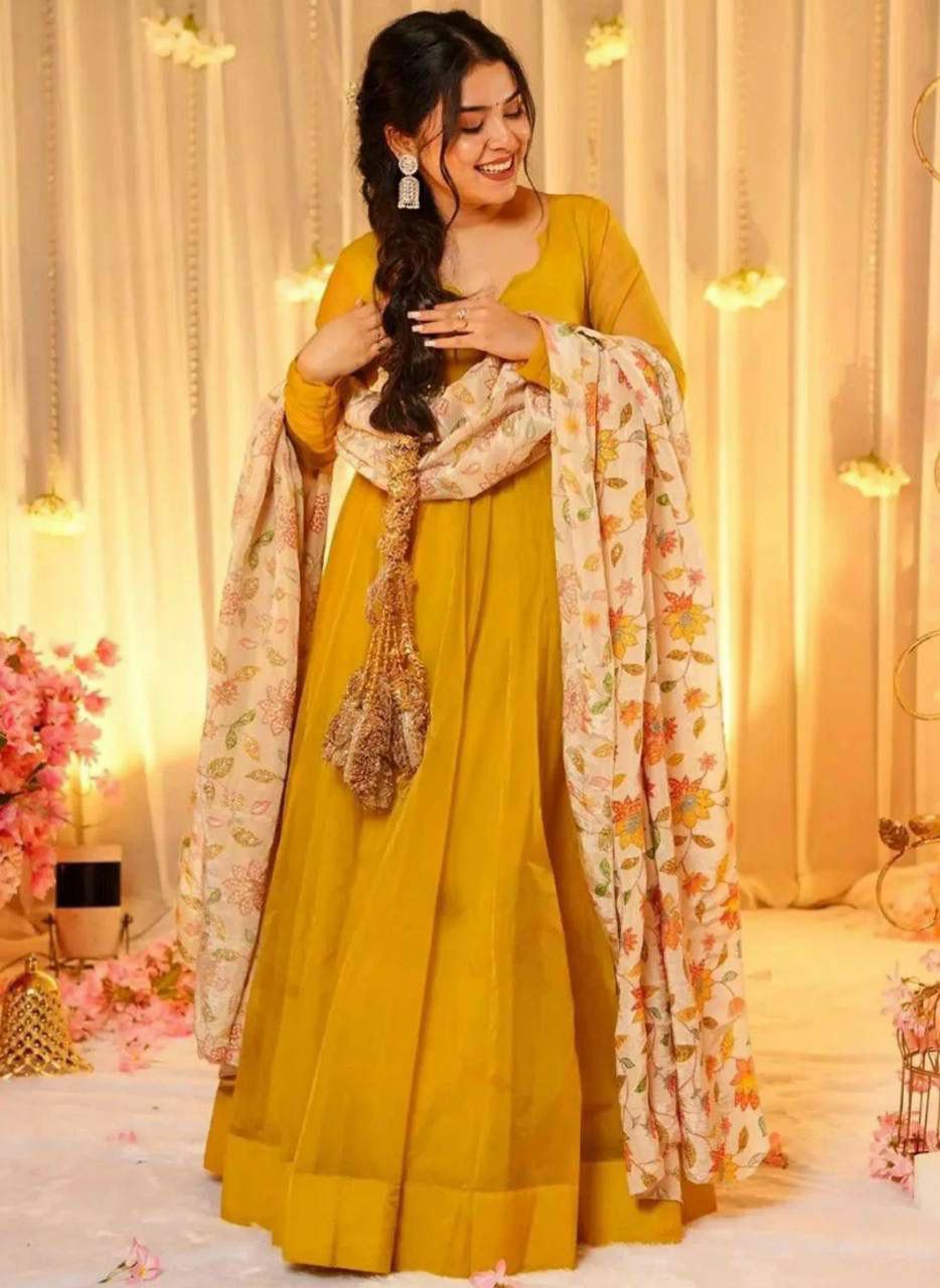 Georgette Anarkali Gown with Digital Print Dupatta, Festive Ethnic Dress
